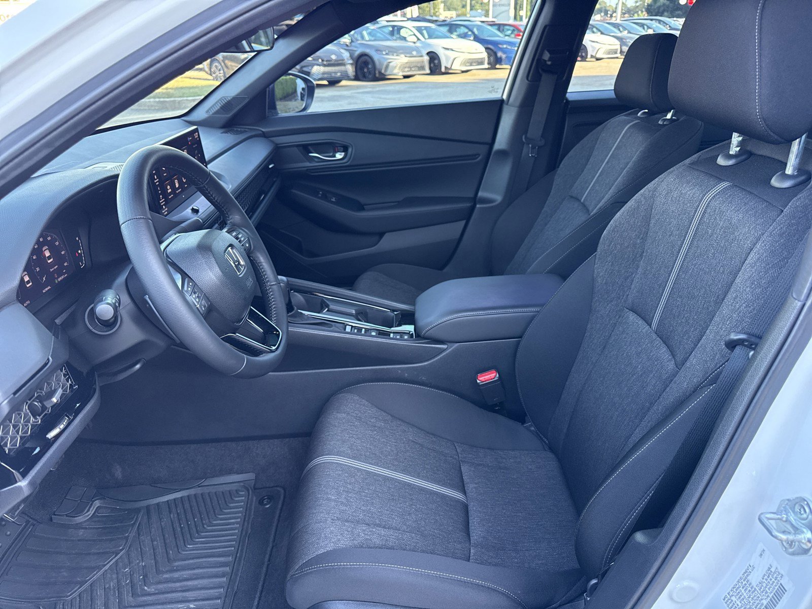 Used 2024 Honda Accord Sport image 11