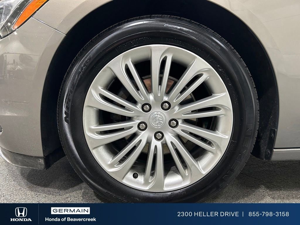 Used 2019 Buick LaCrosse Essence w/ Sights and Sounds Package image 27