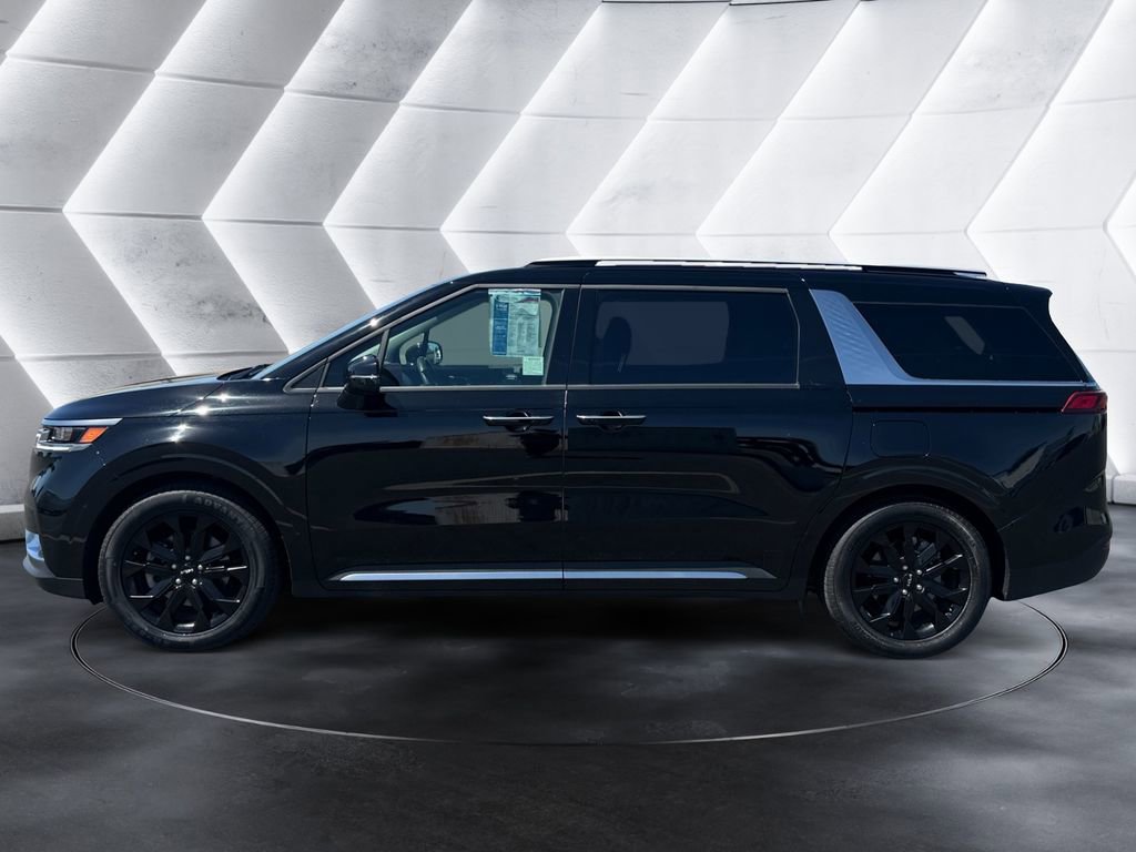 Used 2024 Kia Carnival SX Prestige FWD image 2
