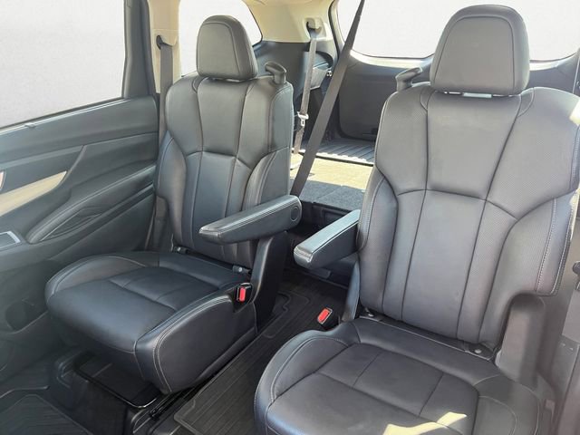 Used 2022 Subaru Ascent Limited w/ Technology Package AWD/4WD image 15