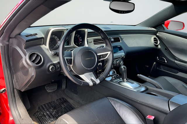 Used 2010 Chevrolet Camaro SS w/ RS Package RWD image 13