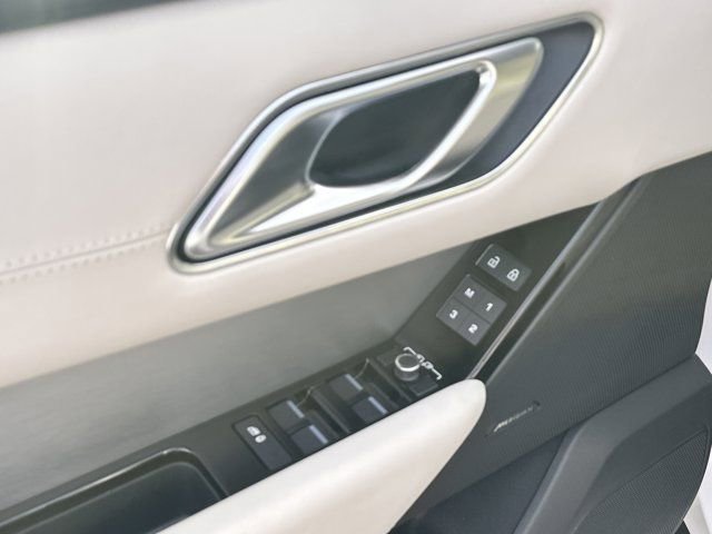 Used 2023 Land Rover Range Rover Velar R-Dynamic S image 14