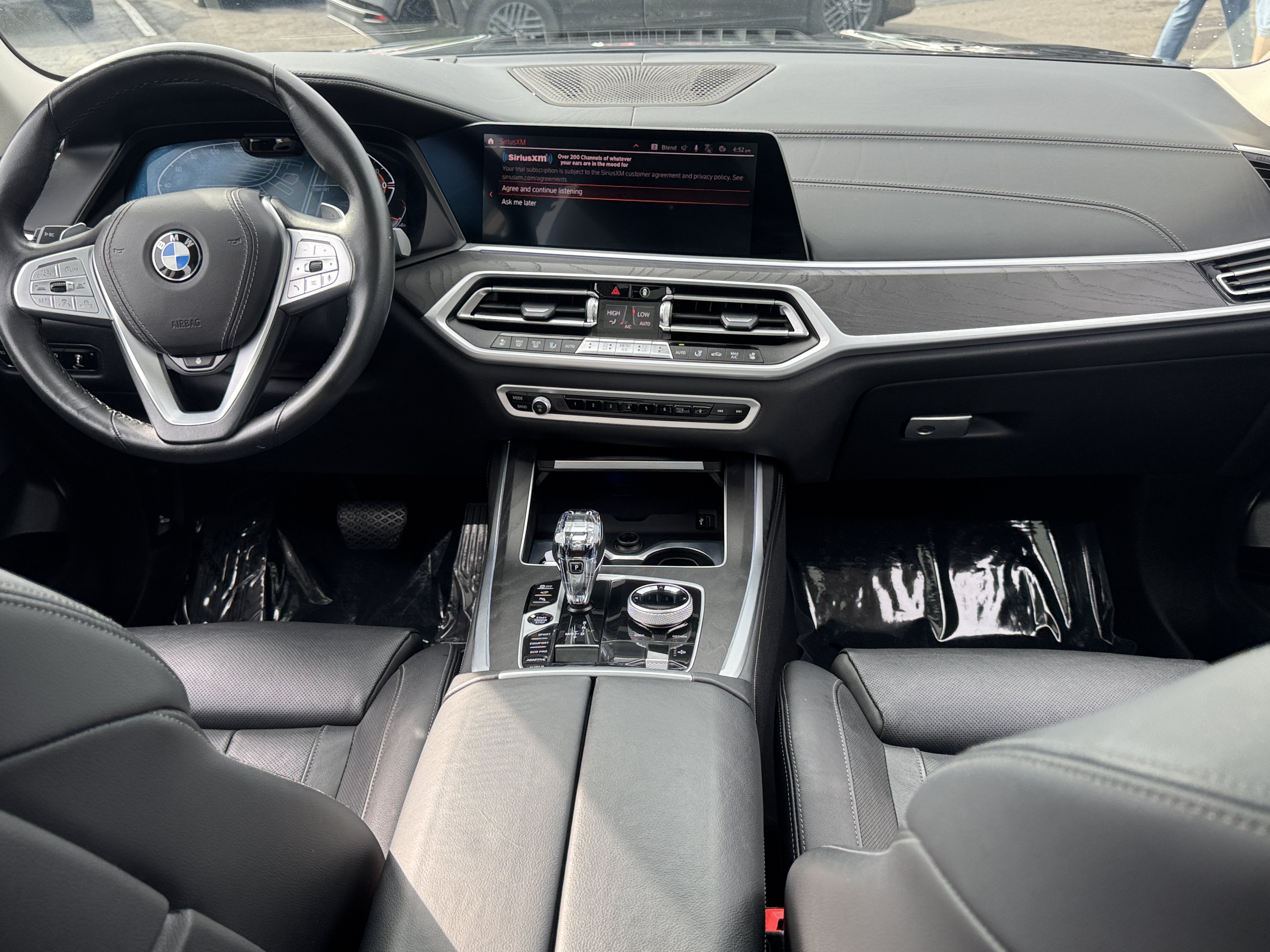 Used 2022 BMW X7 xDrive40i w/ Executive Package AWD/4WD image 21