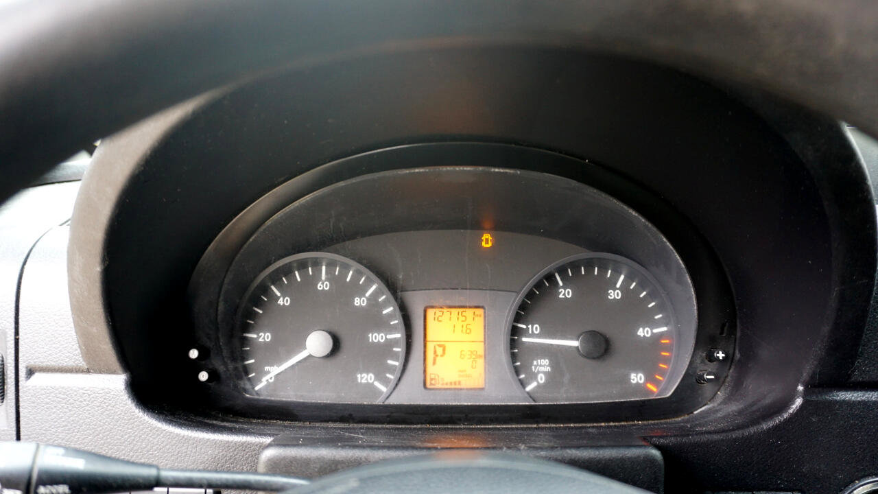 Used 2016 Mercedes-Benz Sprinter 2500 image 14