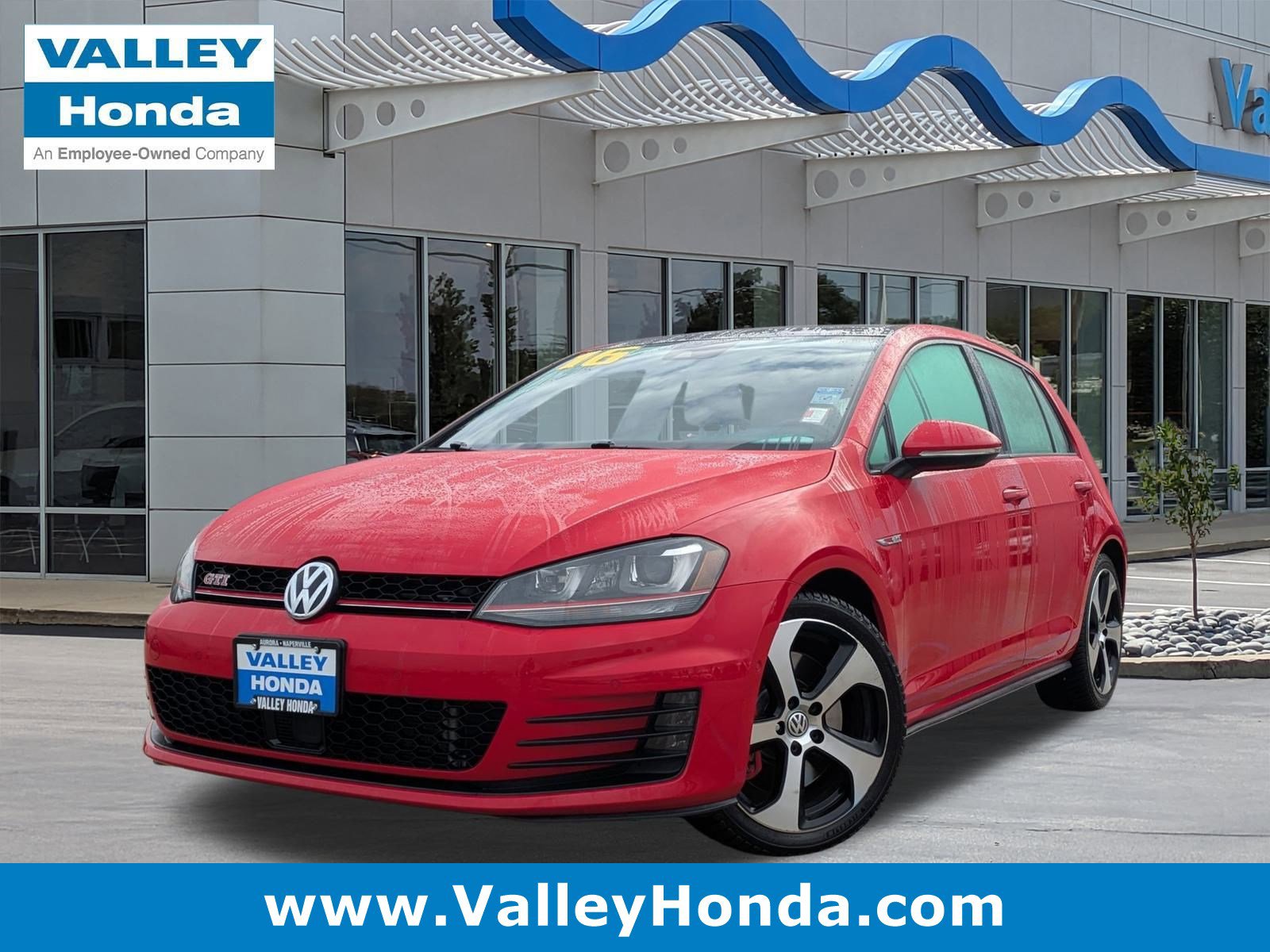 Used 2016 Volkswagen GTI SE w/ Driver Assistance Package image 1