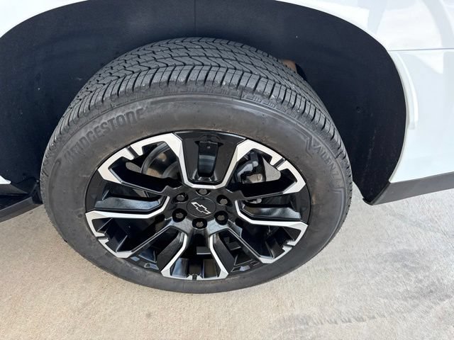Used 2026 Chevrolet Tahoe High Country w/ Sun And Tow Package AWD/4WD image 5