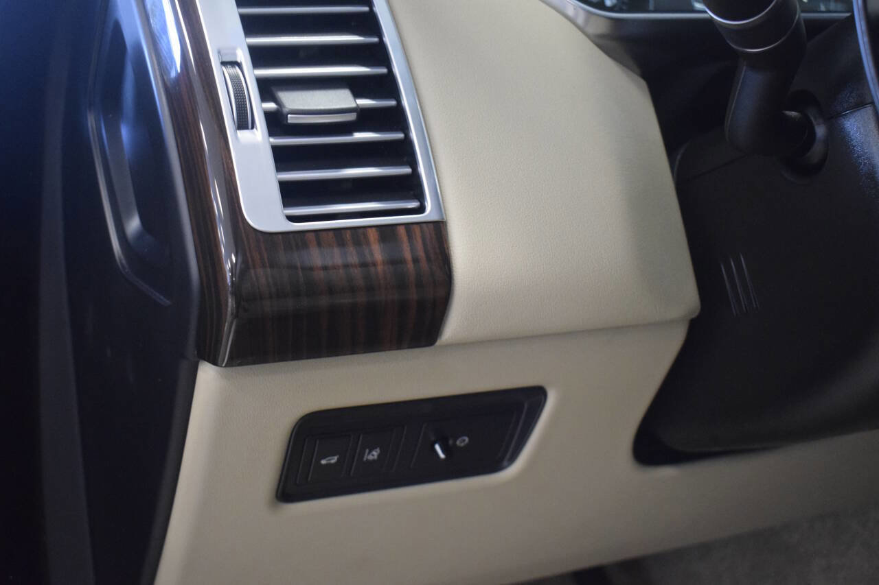 Used 2017 Land Rover Range Rover image 41