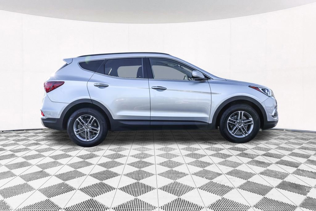 Used 2017 Hyundai Santa Fe Sport image 9