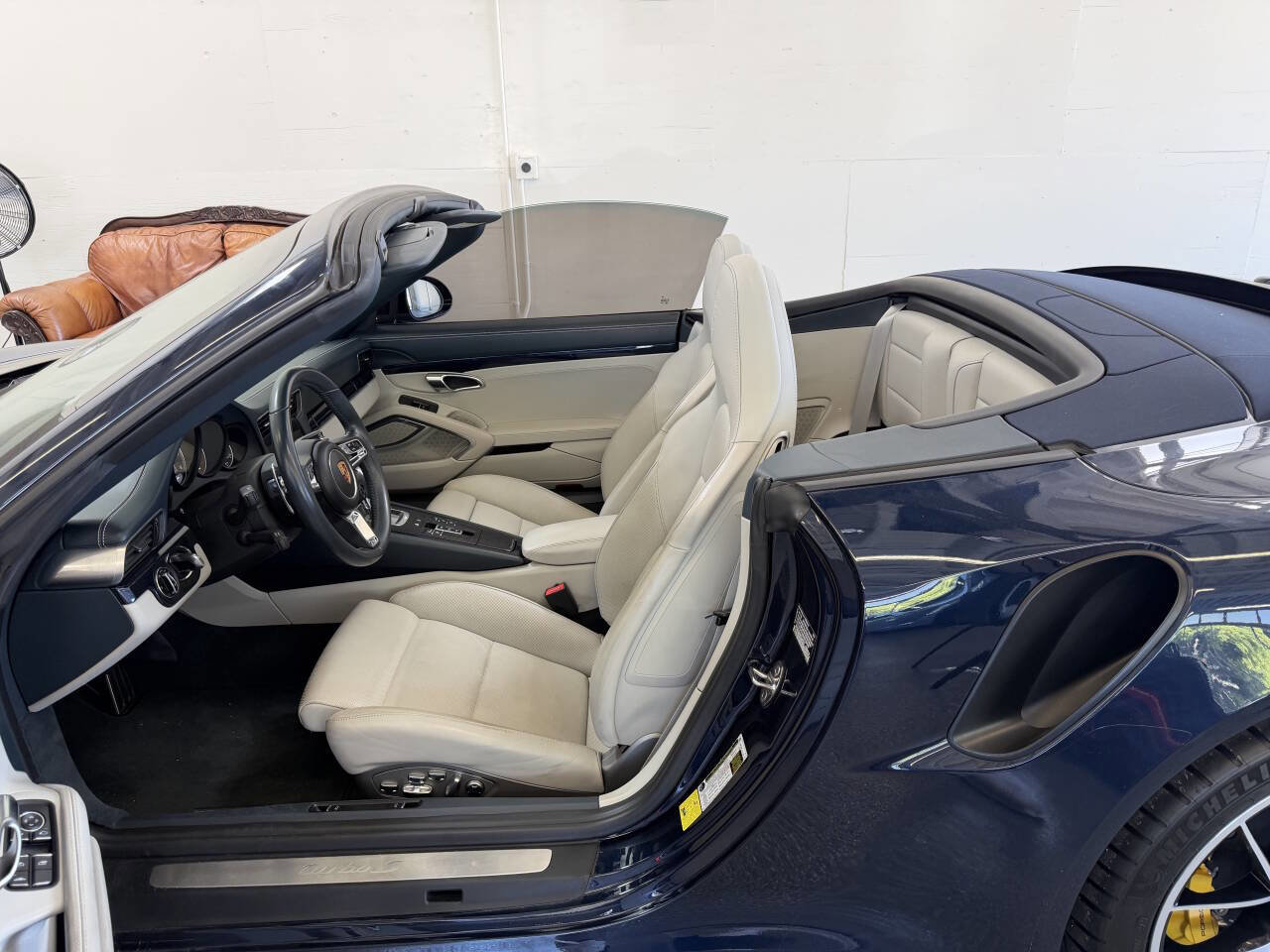 Used 2019 Porsche 911 Turbo S image 39