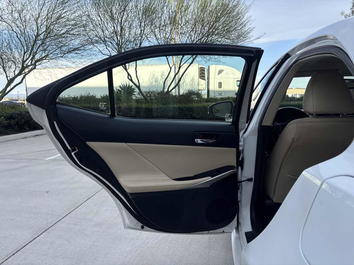 Used 2015 Lexus IS 250 image 11