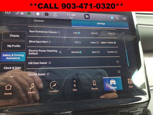 Used 2024 Jeep Grand Cherokee Limited image 11