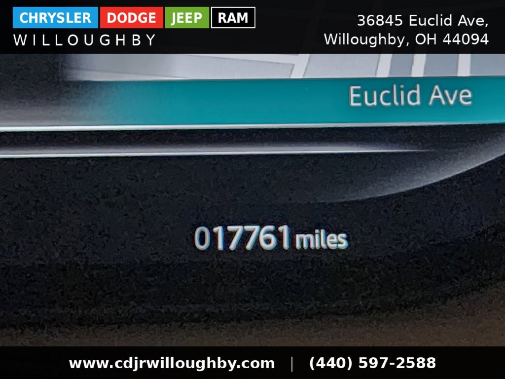 Used 2025 Land Rover Range Rover Sport SE AWD/4WD image 18