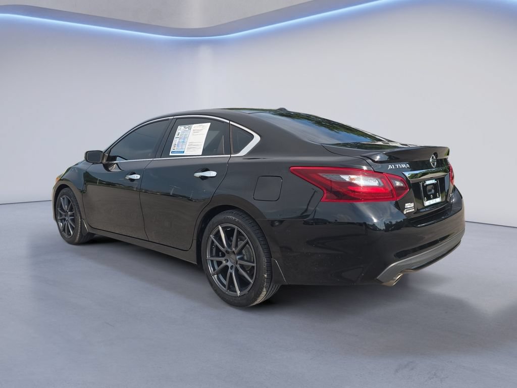 Used 2018 Nissan Altima 2.5 SR w/ SR Special Edition FWD image 3