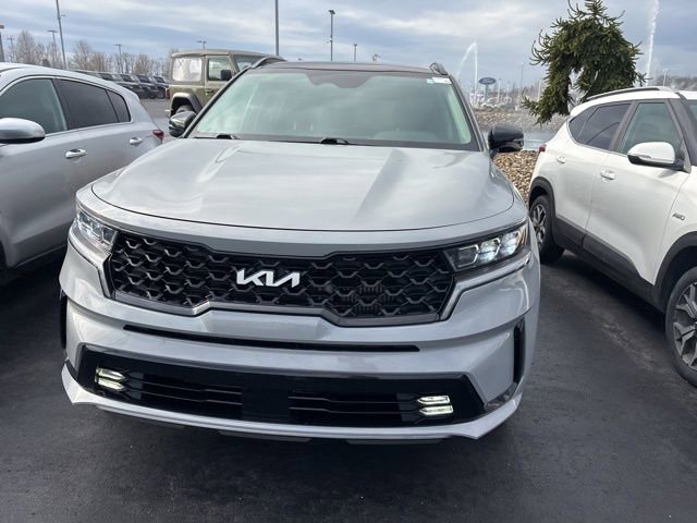 Used 2022 Kia Sorento SX image 2