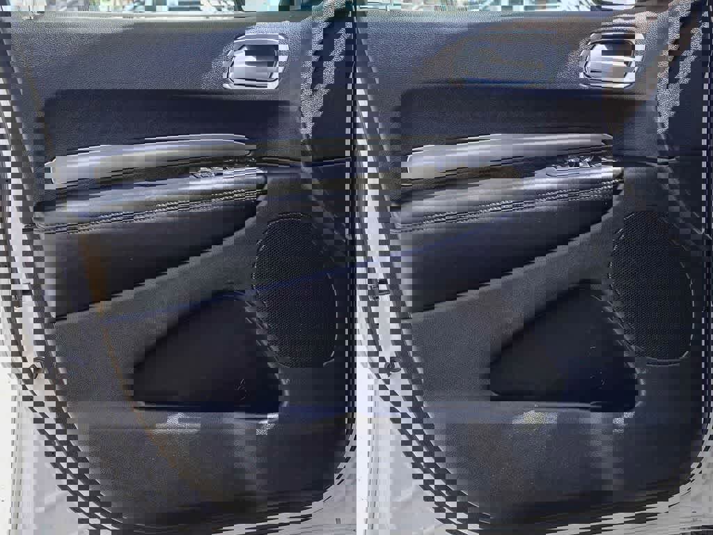 Used 2019 Dodge Durango SXT image 17