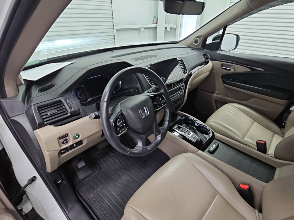 Used 2022 Honda Pilot Touring image 12