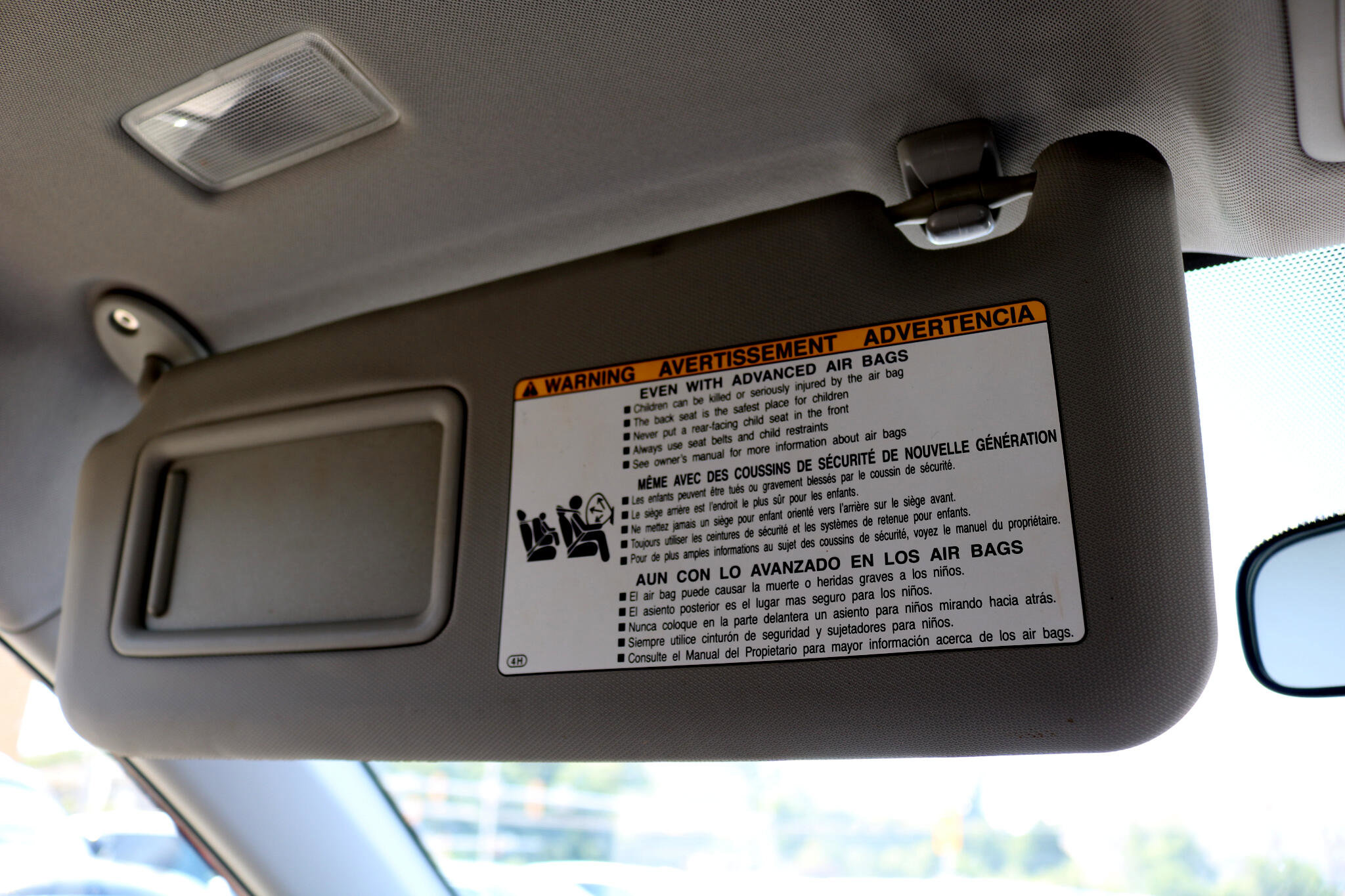 Used 2013 Toyota RAV4 XLE image 25