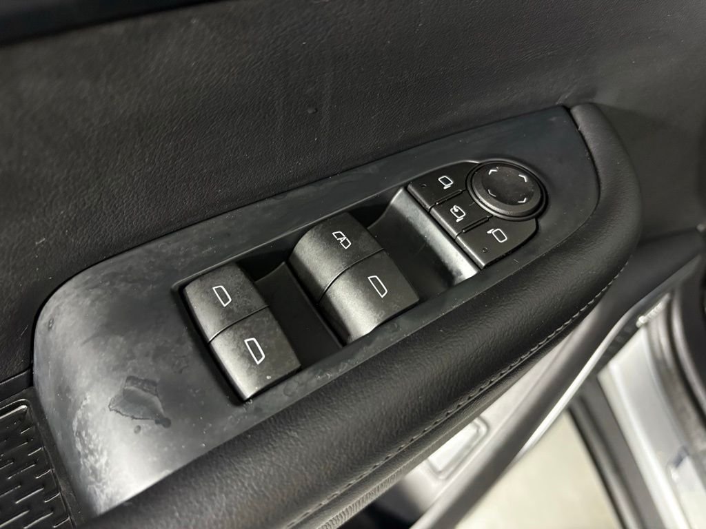 Used 2025 Buick Enclave Preferred FWD image 15