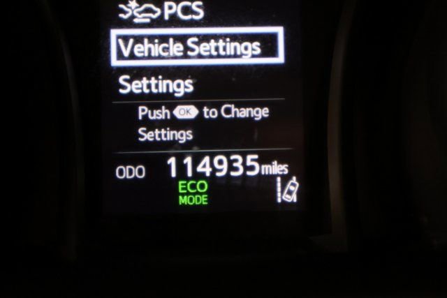 Used 2018 Toyota Camry LE image 16