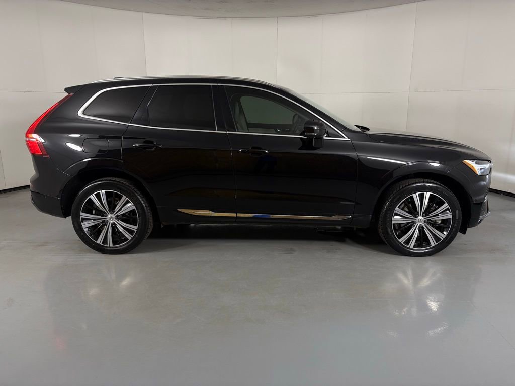 Used 2022 Volvo XC60 B6 Inscription w/ Advanced Package image 9