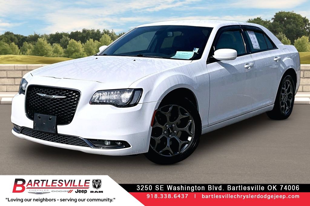 Used 2017 Chrysler 300 S AWD/4WD image 1
