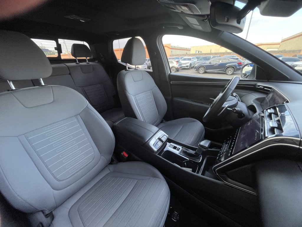 Used 2023 Hyundai Santa Cruz SEL Premium w/ Cargo Package AWD/4WD image 20