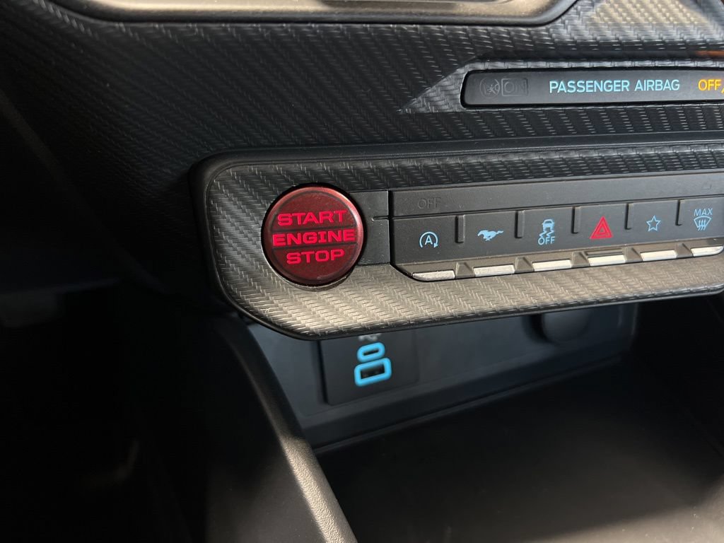 Used 2024 Ford Mustang Coupe RWD image 40