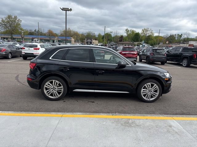 Used 2019 Audi Q5 2.0T Premium Plus w/ Premium Plus Package AWD/4WD image 5
