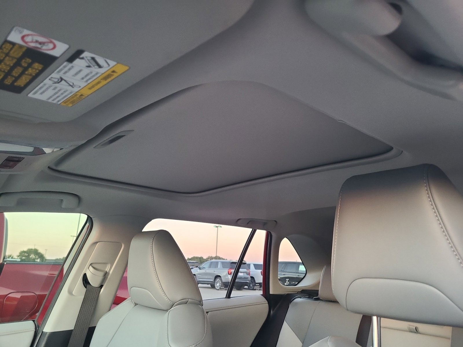 Used 2020 Toyota RAV4 Limited image 19