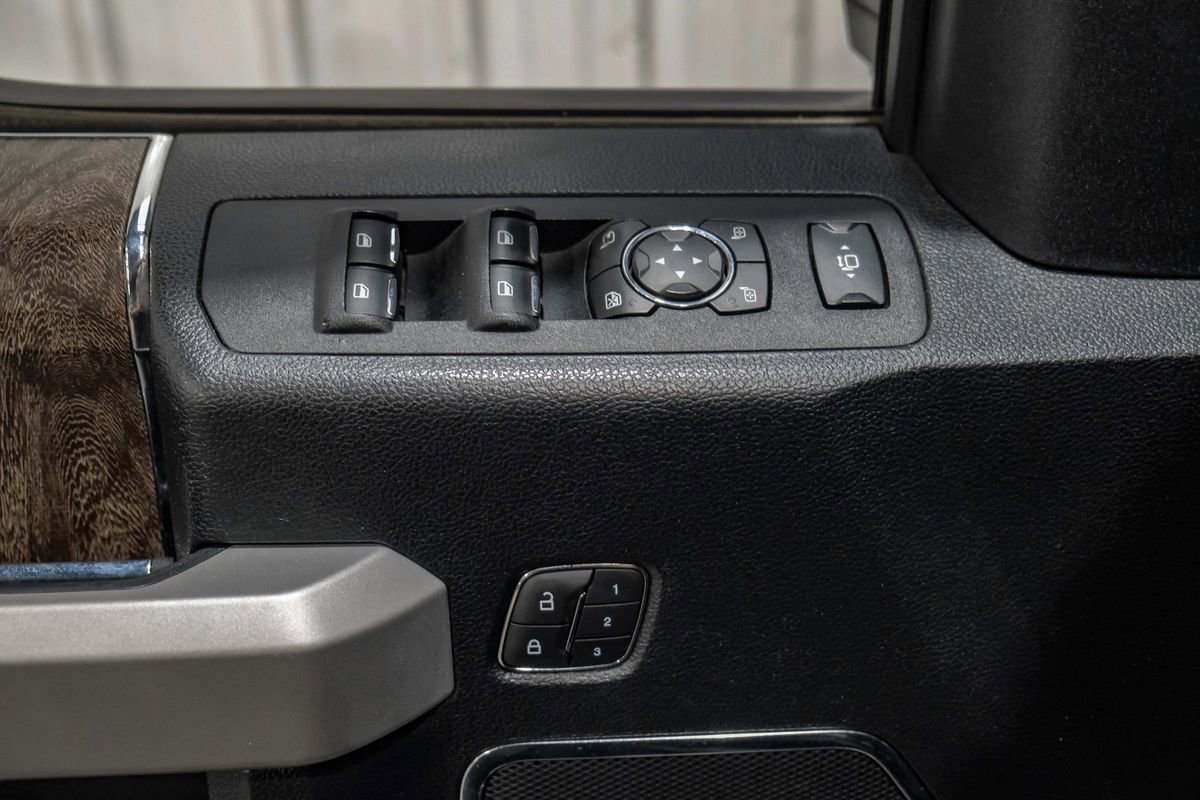 Used 2019 Ford F250 Lariat w/ Lariat Ultimate Package image 43