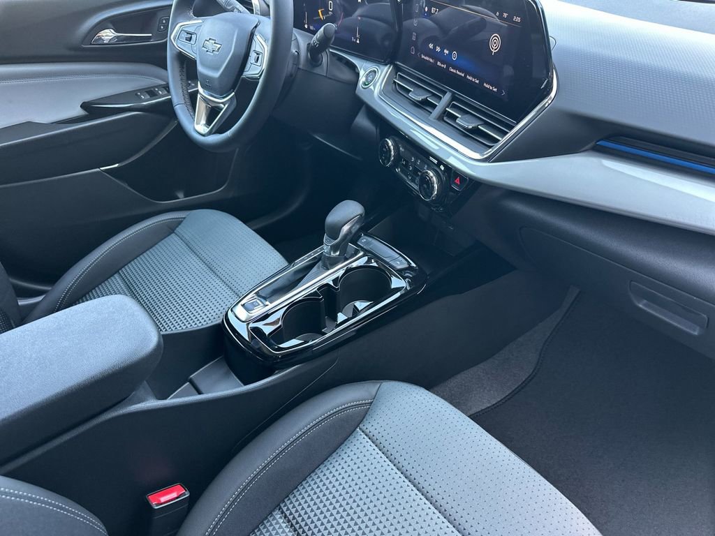 New 2026 Chevrolet Trax LT w/ Midnight Edition image 15