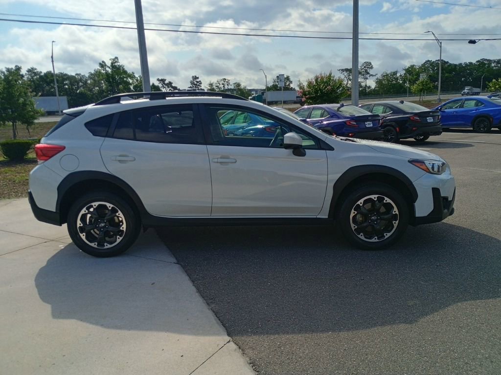 Certified 2023 Subaru Crosstrek 2.0i Premium w/ Popular Package #3 AWD/4WD image 4
