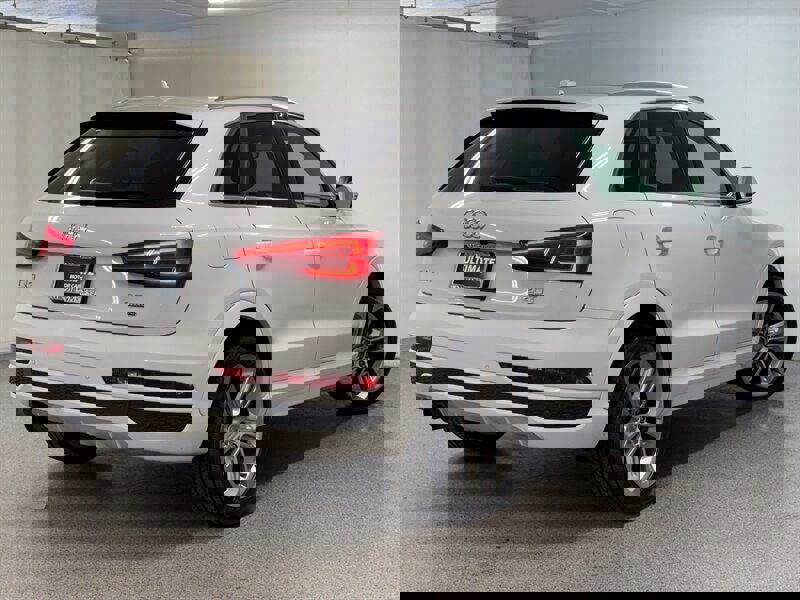 Used 2017 Audi Q3 2.0T Prestige image 6