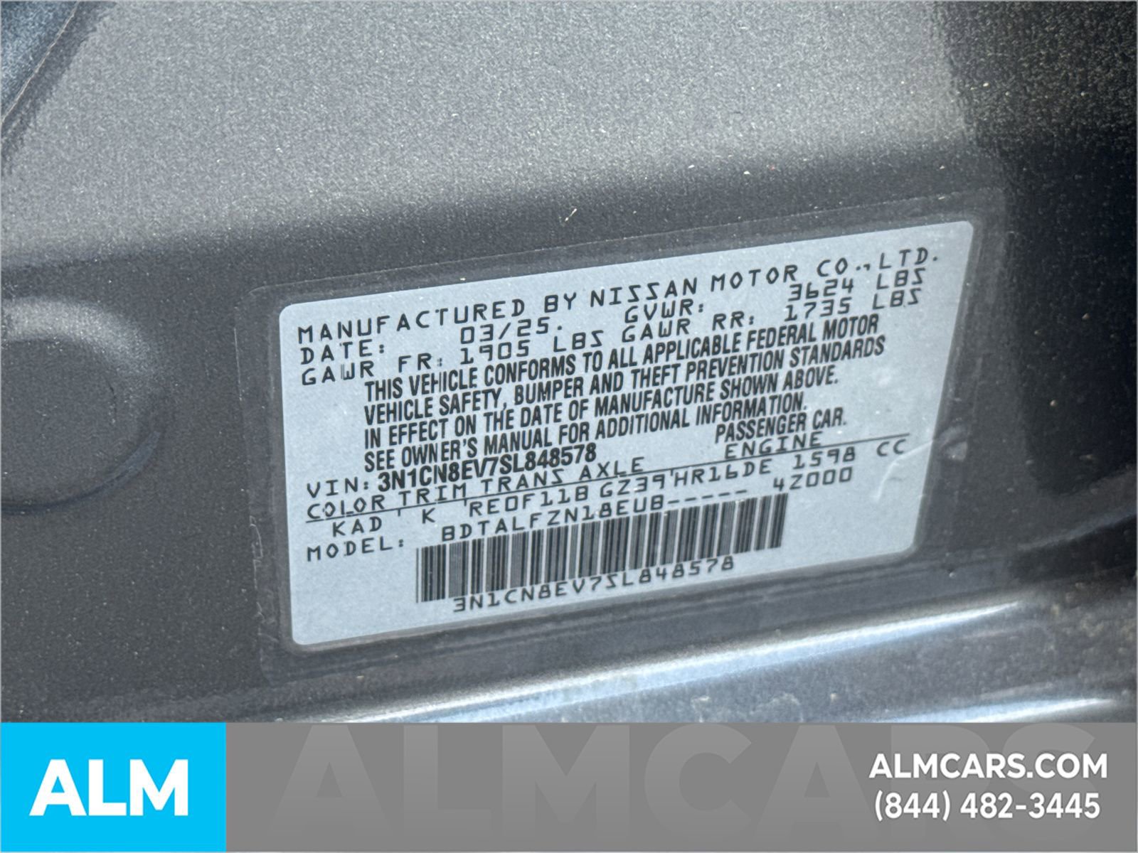 Used 2025 Nissan Versa SV w/ Trunk Package image 34