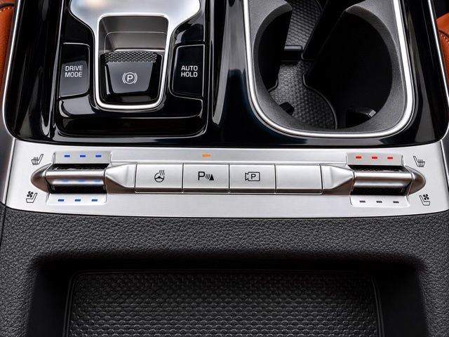 Used 2024 Kia Carnival SX Prestige FWD image 24