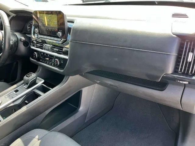 Certified 2025 Nissan Pathfinder SV AWD/4WD image 26
