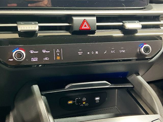 New 2026 Kia Sportage LX image 16