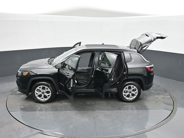 Used 2025 Jeep Compass Sport w/ Mopar Graphics Package AWD/4WD image 48