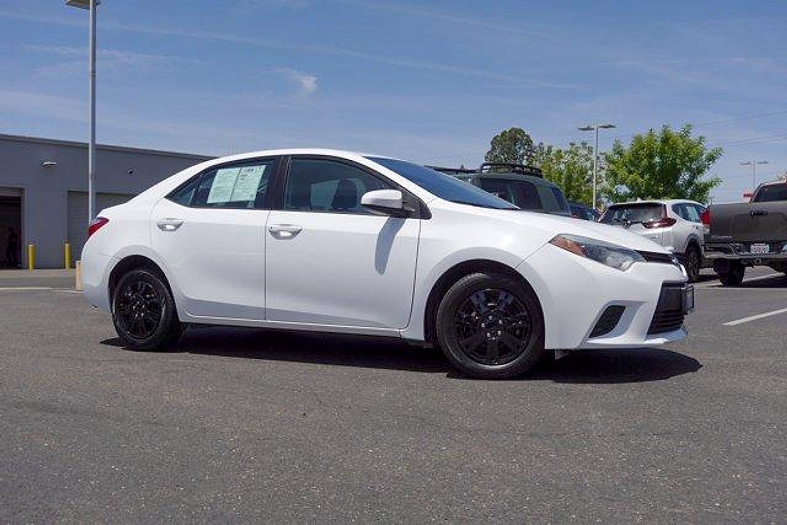 Used 2015 Toyota Corolla L FWD image 4