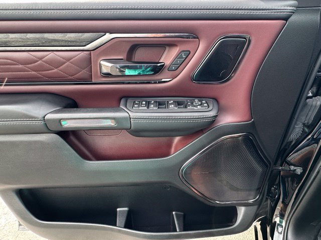 Used 2025 RAM 1500 Limited AWD/4WD image 20