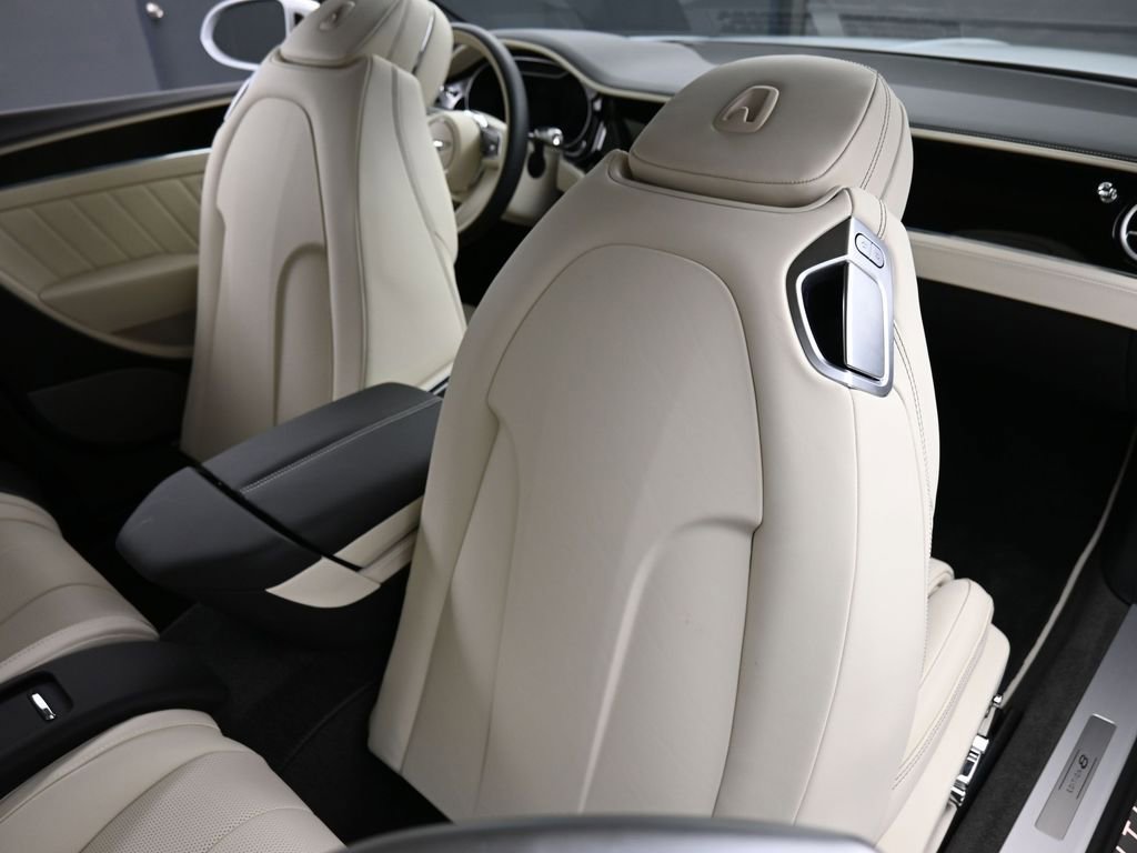 Certified 2024 Bentley Continental GT AWD/4WD image 30