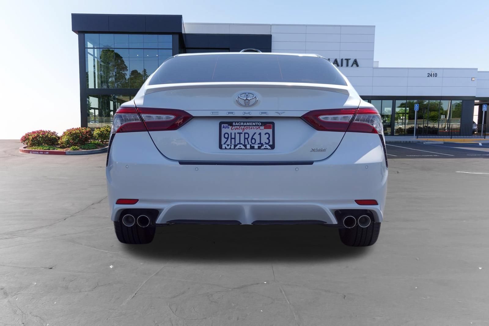 Used 2018 Toyota Camry XSE FWD image 4