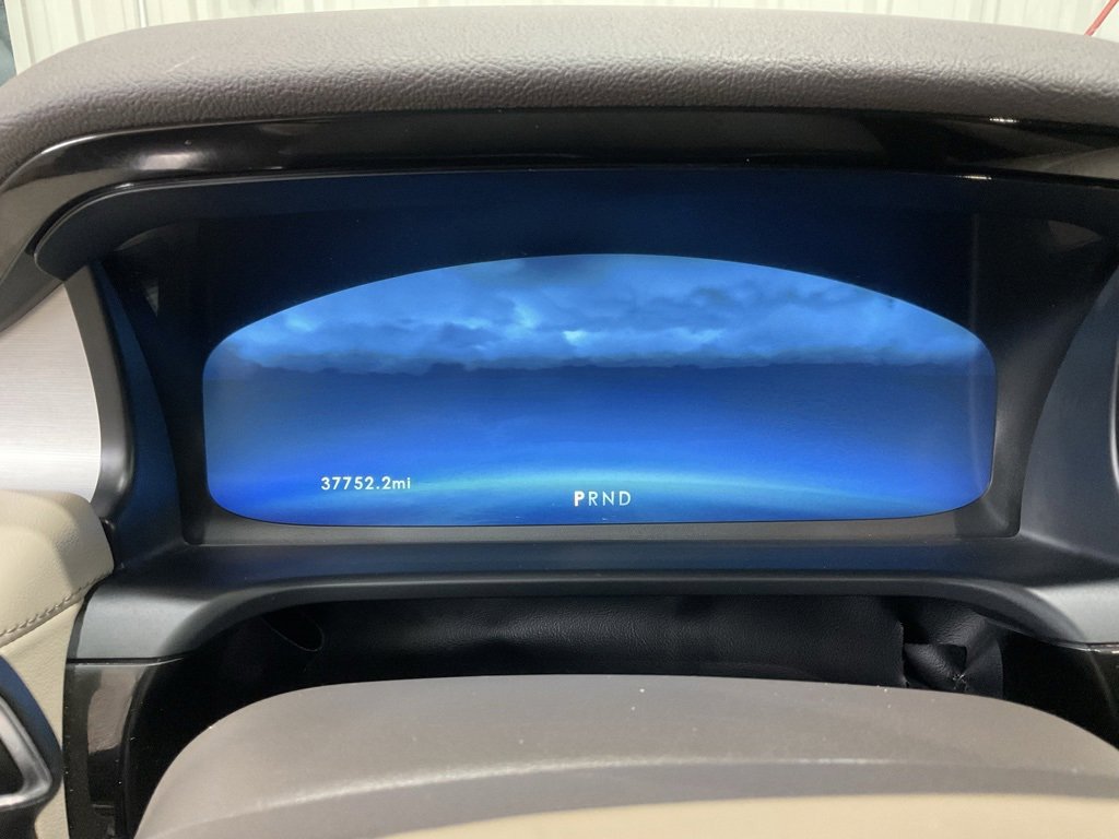 Used 2023 Lincoln Aviator 2WD w/ Premium Package image 17