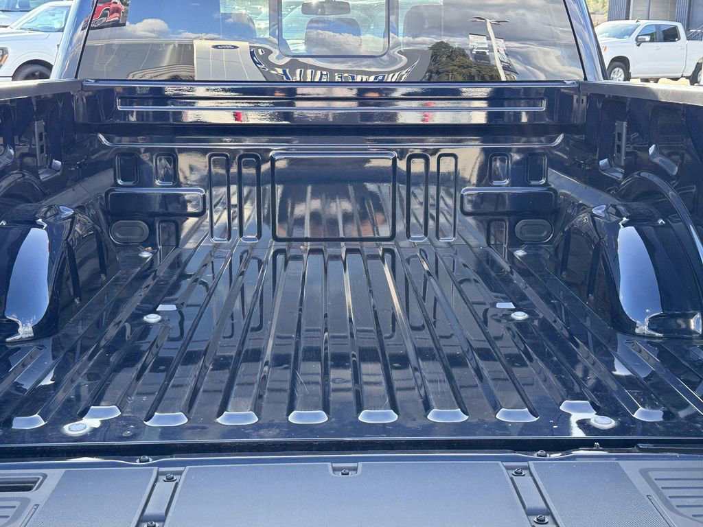 Used 2025 Ford F150 Lightning Lariat AWD/4WD image 11
