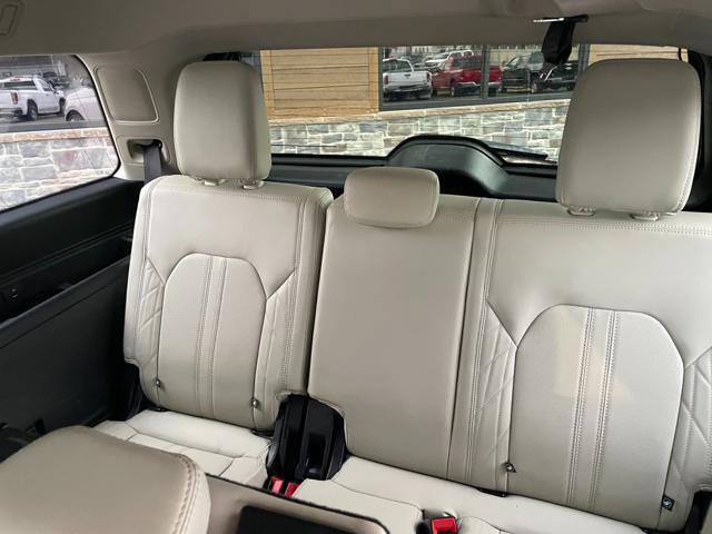 Used 2019 Ford Expedition Platinum AWD/4WD image 21