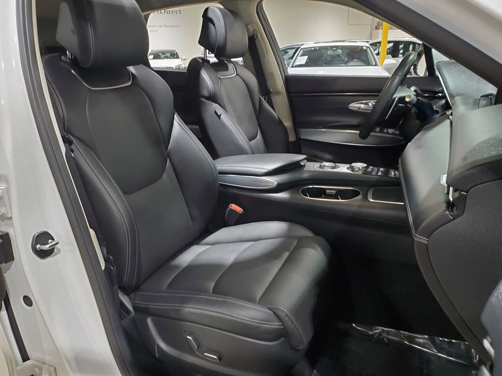 Used 2022 Genesis GV70 2.5T w/ Select Package image 14