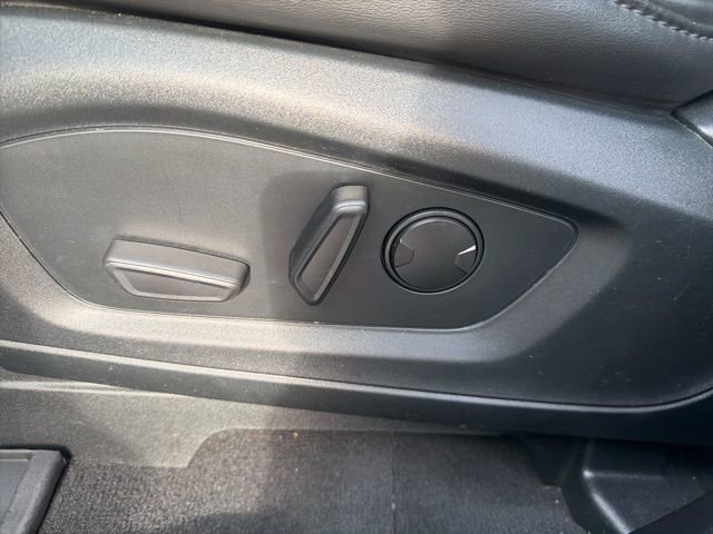 Used 2022 Ford Explorer XLT w/ Equipment Group 202A image 27