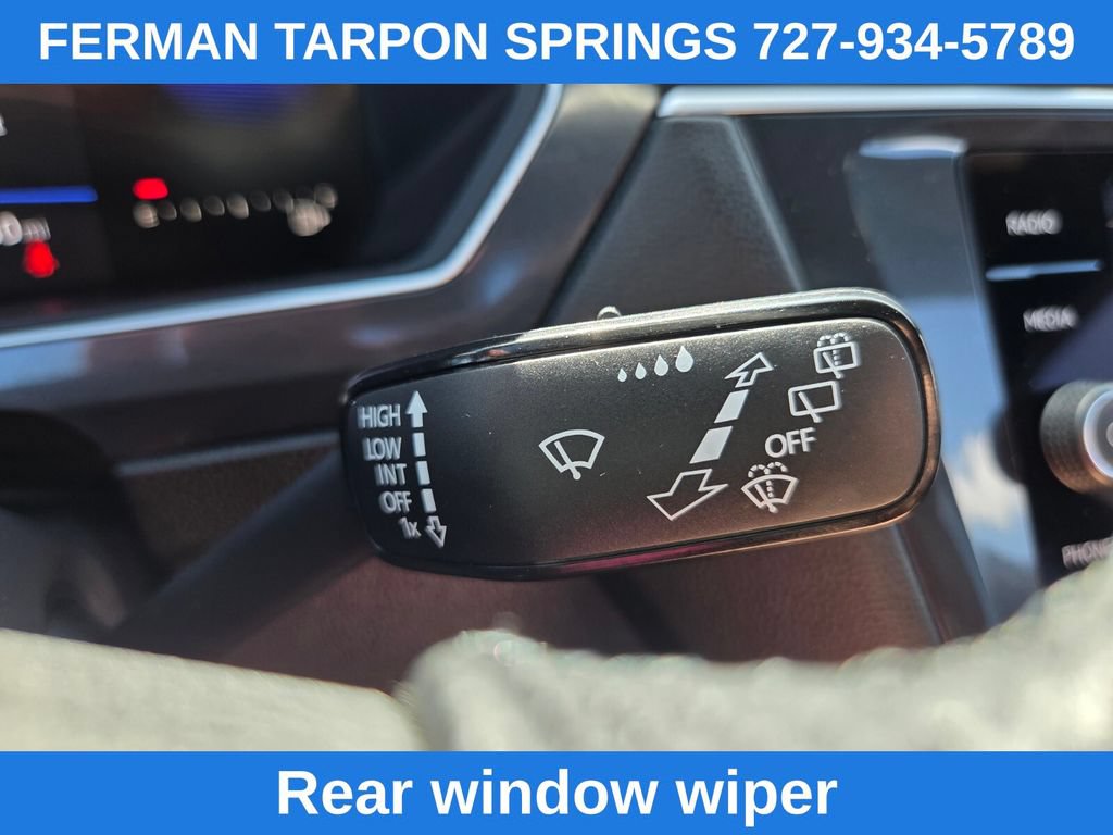 Used 2023 Volkswagen Tiguan SE R-Line FWD image 33