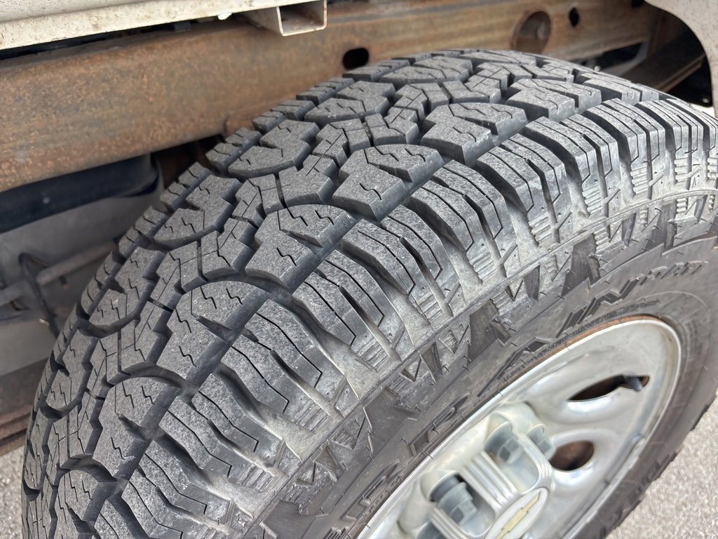 Used 2010 Chevrolet Silverado 1500 LT image 11