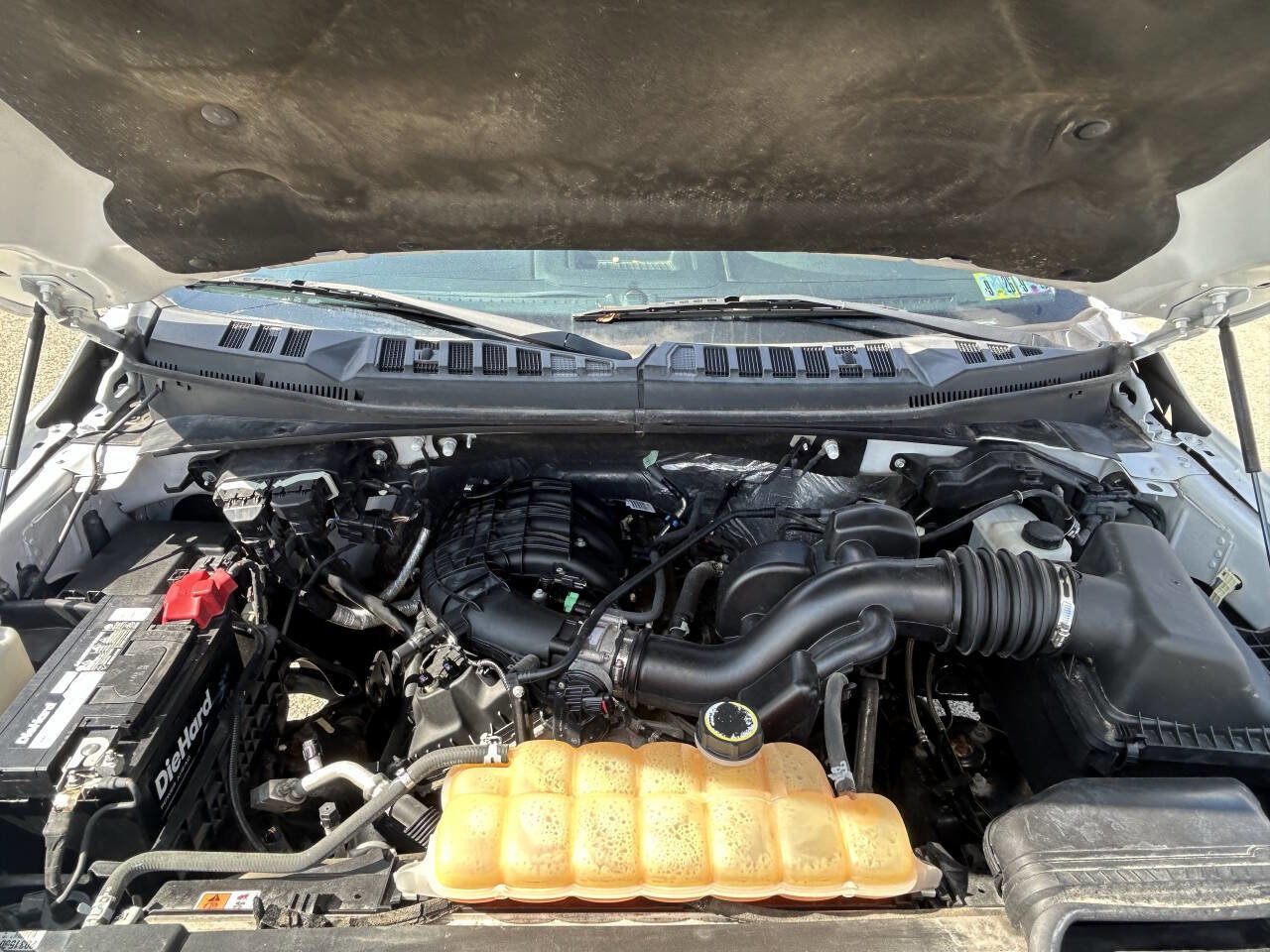 Used 2016 Ford F150 XLT w/ Trailer Tow Package image 21